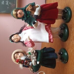 3 Byers' Choice Christmas Carolers Children singing set